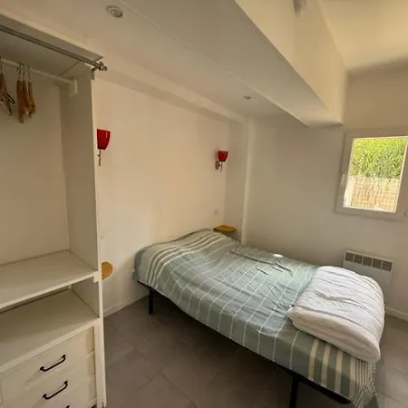 Climatise 4 Personnes, Terrasse, Parking Privatif Et A 300 M Du Centre